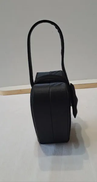 Borsetta a cuore nera Swarovski