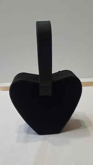 Borsetta a cuore nera Swarovski