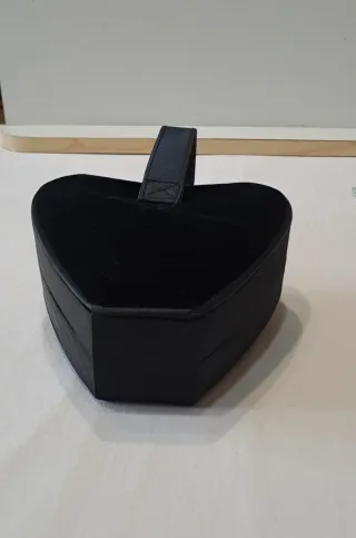 Borsetta a cuore nera Swarovski