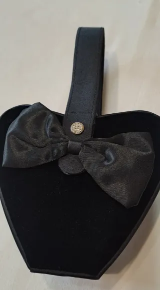 Borsetta a cuore nera Swarovski