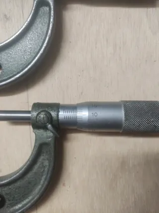 2 Micrómetros Antiguos Mitutoyo