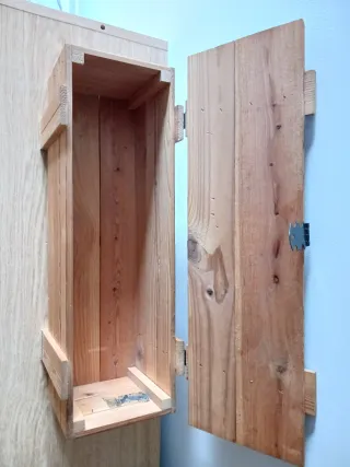 Cassa in legno per vino