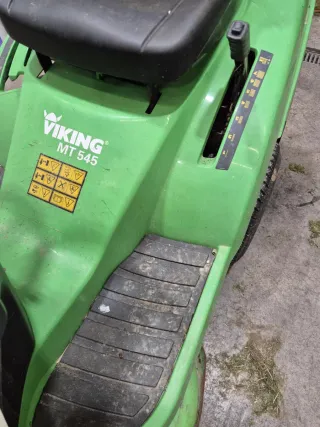 Tractor cortacésped Viking