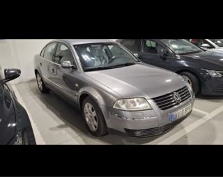 Volkswagen Passat 2003