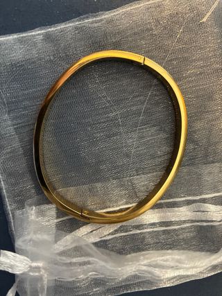 Pulsera bañada en oro