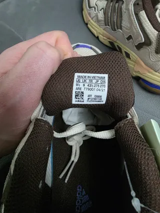 Adidas Response CL Bad Bunny Tam 43 novas