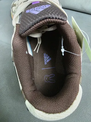 Adidas Response CL Bad Bunny Tam 43 novas