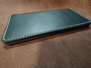 Cartera femenina de piel genuina – trabajo artesan