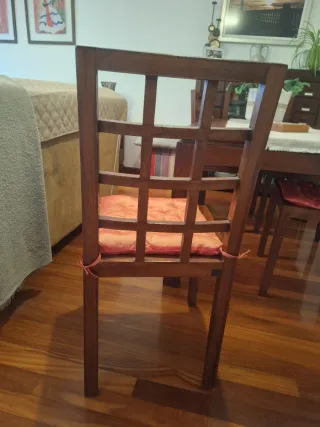 Set di 4 sedie Banax in legno massello