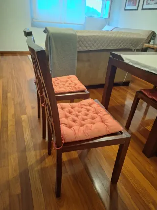 Set di 4 sedie Banax in legno massello