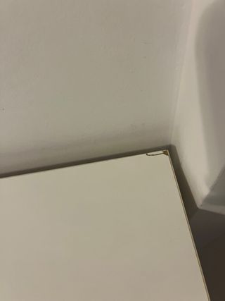 Mesa de comedor blanca de madera