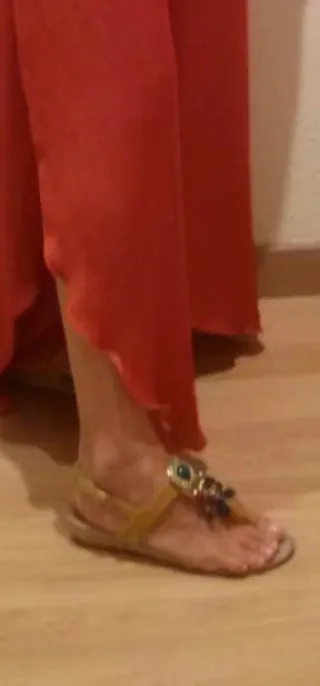 Sandalias tuneadas multicolor y amarillo