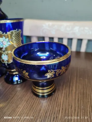 5 Vasos y 4 Copas Cristal Azul Cobalto y Dorado