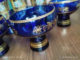 5 Vasos y 4 Copas Cristal Azul Cobalto y Dorado