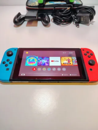Nintendo Switch 32GB Completa con Accessori