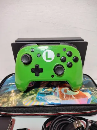 Nintendo Switch 32GB Completa con Accessori