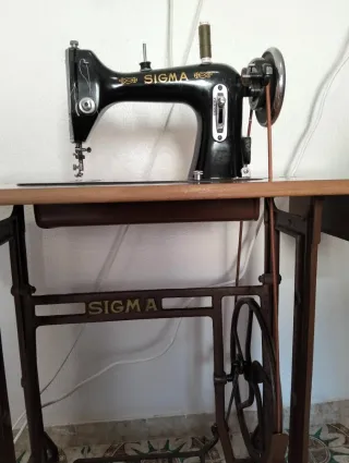 Máquina de coser antigua Sigma
