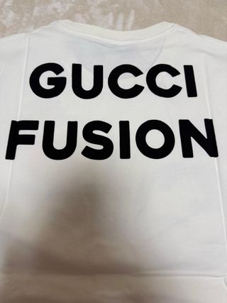 Camiseta Gucci perro Shiba Inu