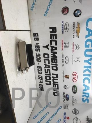 Reposabrazos ORIGINAL MERCEDES W205 NUEVO