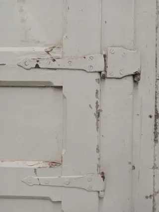 Ventanas antiguas de madera maciza