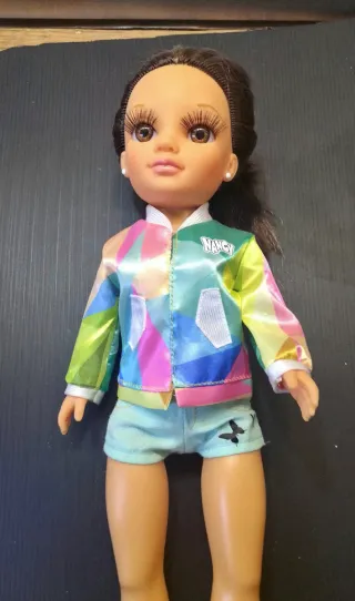 Muñeca Nancy con ropa