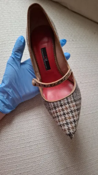 Zapatos CH tacón bajo solo venta en mano