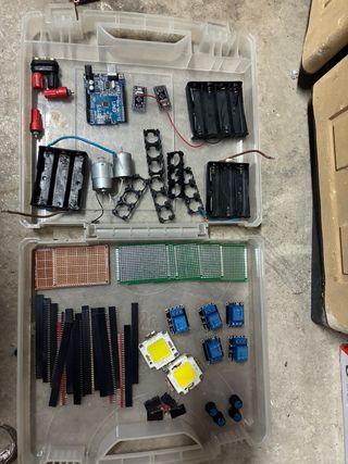 Kit Arduino + Maletín Electrónica