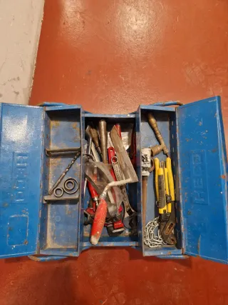 Lote herramientas + caja