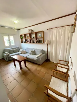 Zona REGLA Bonito apartamento en dos plantas.