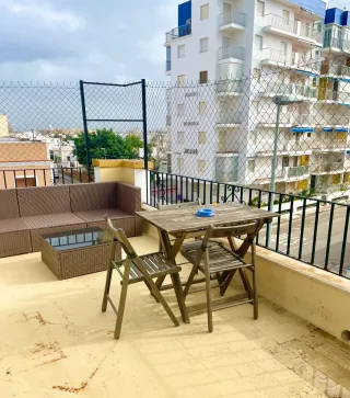 Zona REGLA Bonito apartamento en dos plantas.
