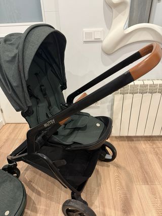 Cochecito Mutsy Flow 2 en 1 con adaptadores