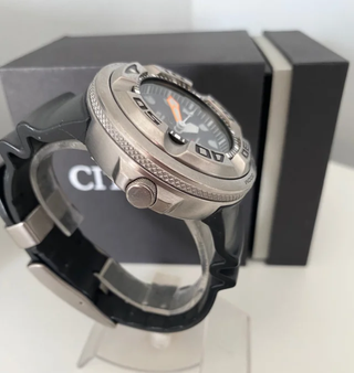 Reloj Citizen Ecozilla Titanio Profesional