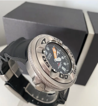 Reloj Citizen Ecozilla Titanio Profesional