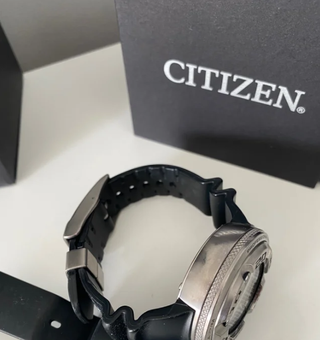 Reloj Citizen Ecozilla Titanio Profesional