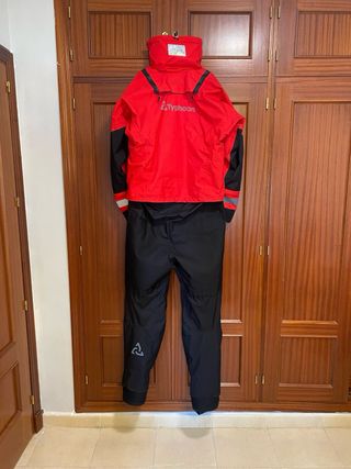 Traje Seco Typhoon Nuevo