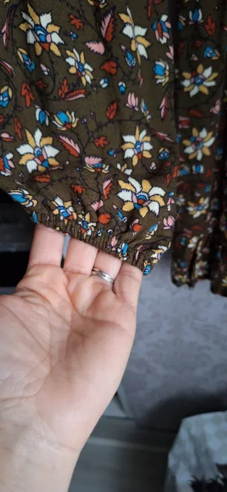 Vestido corto estampado floral, verde Flor indiana