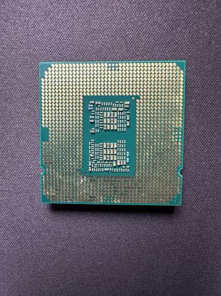 Intel i5-10400F con disipador. Sin caja.