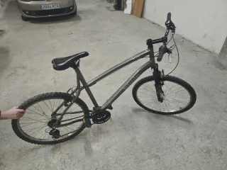 Bicicleta de montaña B'Twin