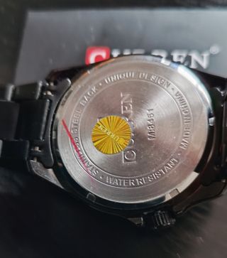 Reloj Curren Quartz Negro y Rojo