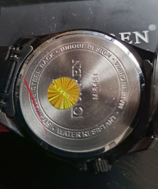 Reloj Curren Quartz Negro y Rojo