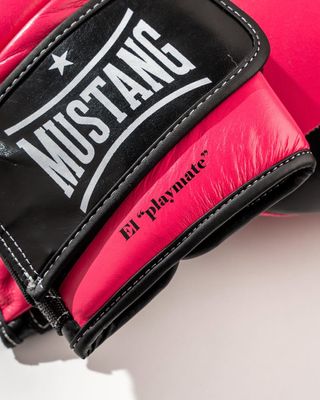 Guantes de Boxeo Mustang Rosa y Negro