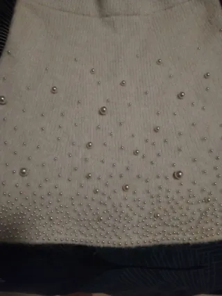 Falda de punto con perlas