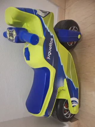 Moto correpasillos infantil JUGUETTOS NUEVA