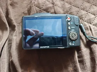 Cámara Olympus SZ-14 Negra con funda y baterías