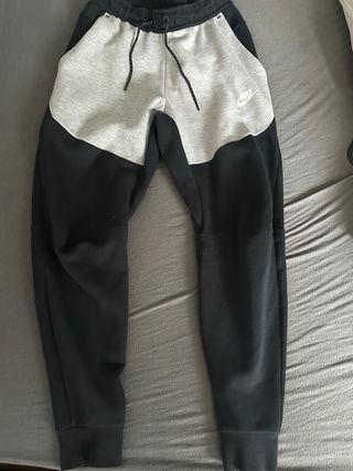 Chaqueta Nike Tech Fleece Gris y Negra Original