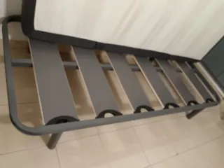 Cama 90cm + Somier casi nuevo