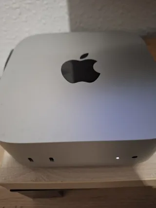 Mac mini M4