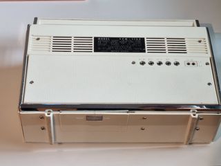 Radio Sony TFM-116A FM/AM/Marine Colección