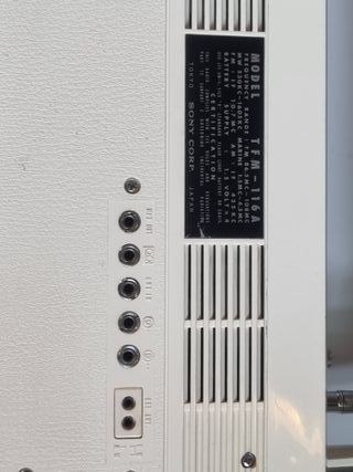 Radio Sony TFM-116A FM/AM/Marine Colección