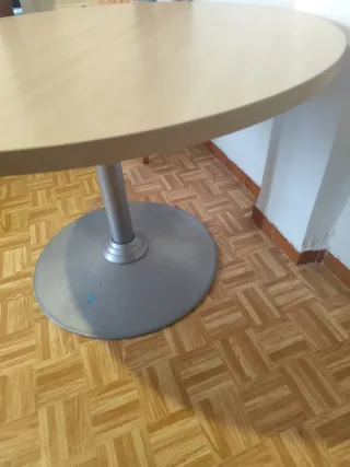 Mesa redonda comedor madera y metal